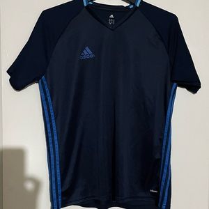 ***SOLD ON CROSSPOST *** Mens adidas shirt***SOLD ON CROSSPOST ***